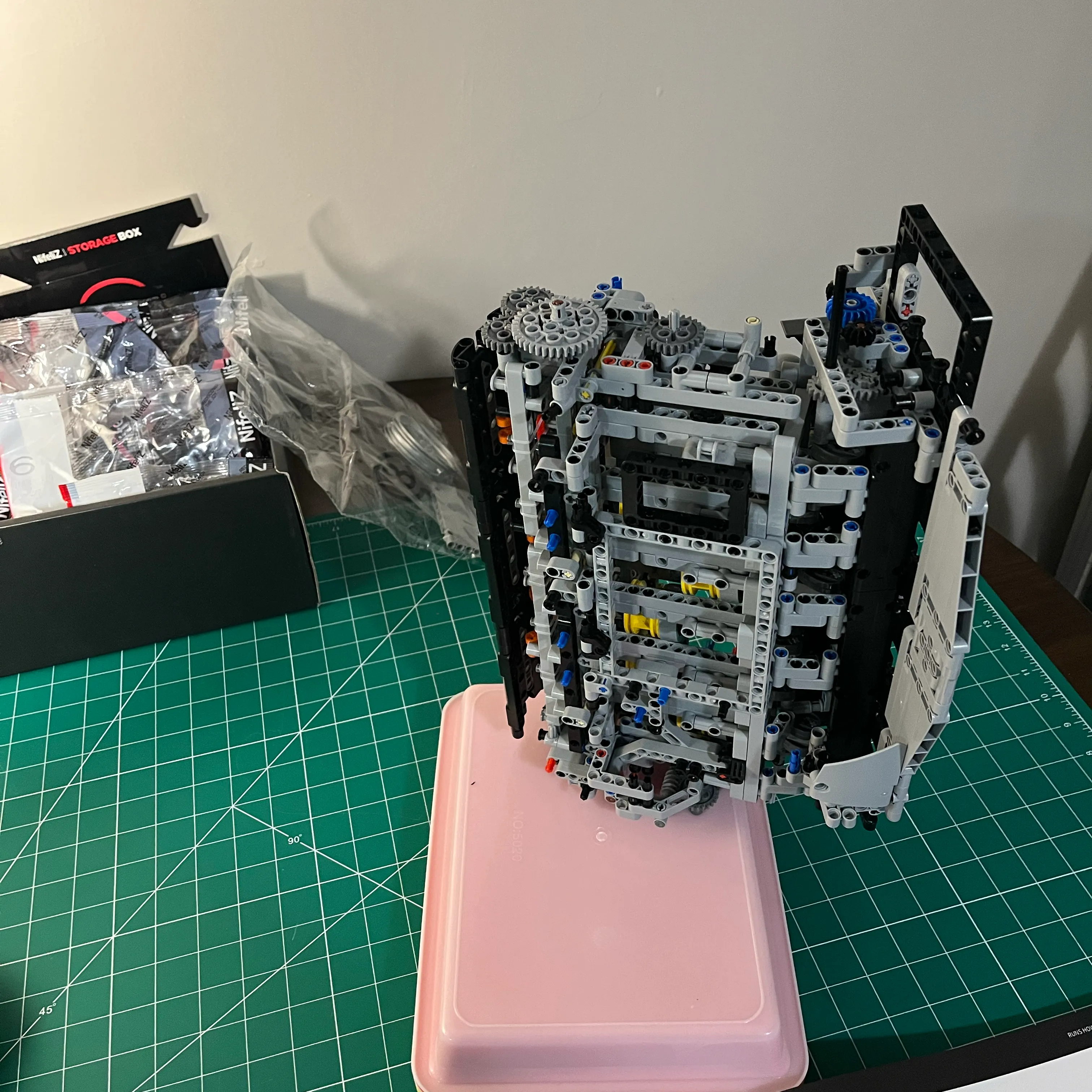 Nifeilz L6 Model Engine