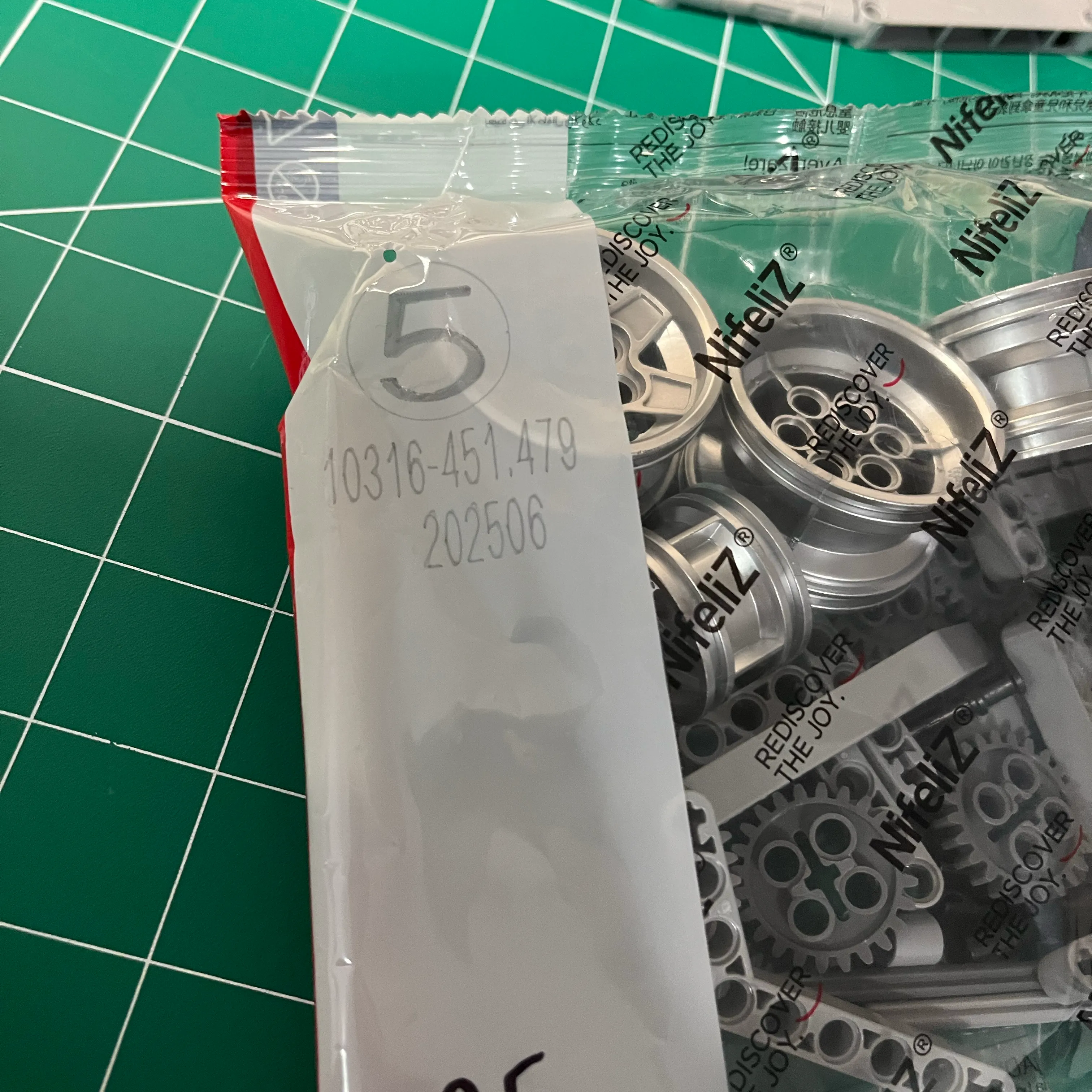 Nifeilz L6 Model Engine