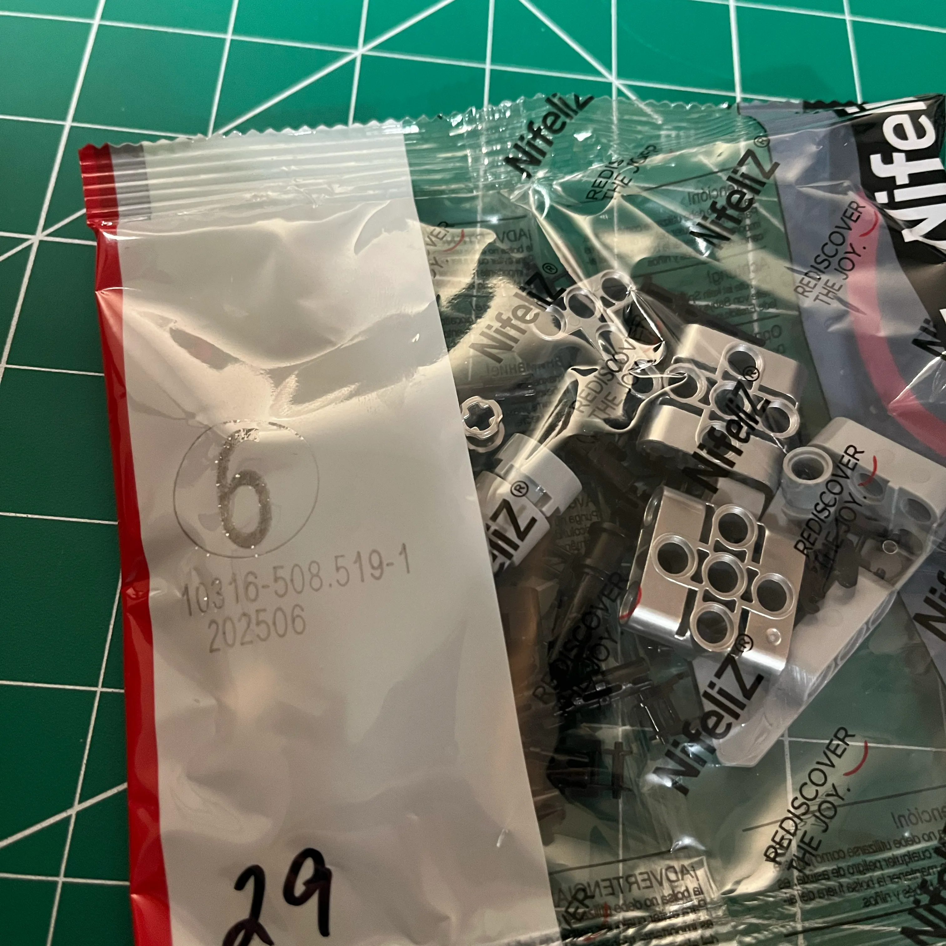 Nifeilz L6 Model Engine