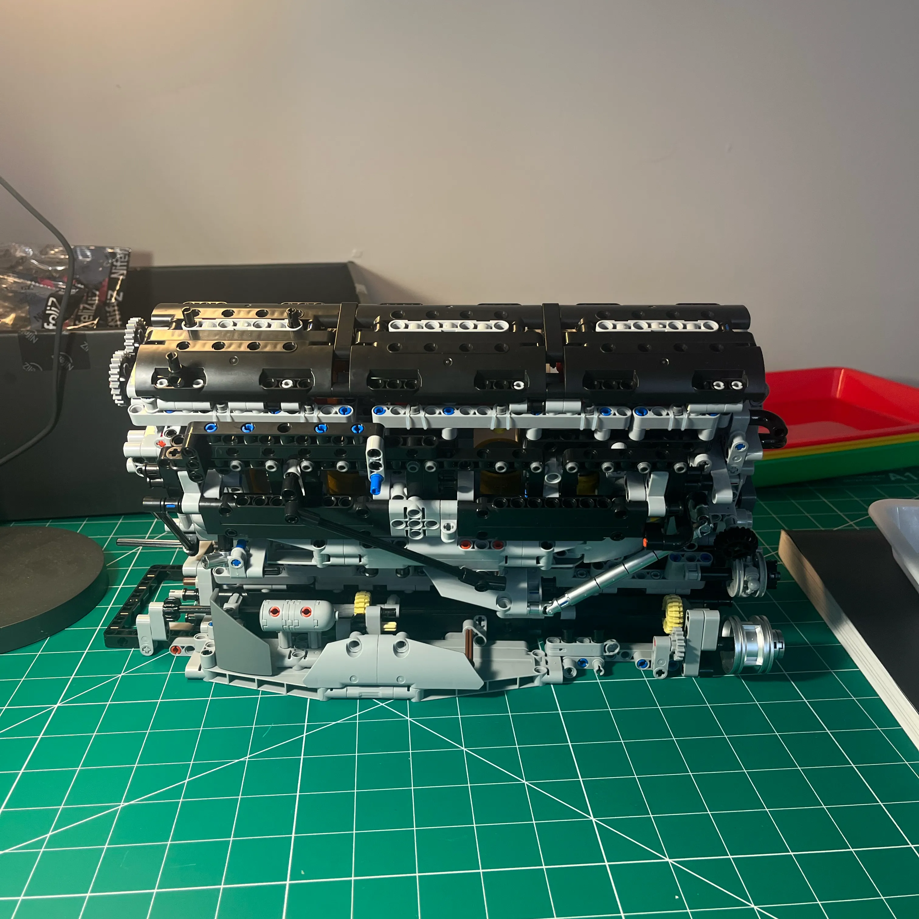 Nifeilz L6 Model Engine