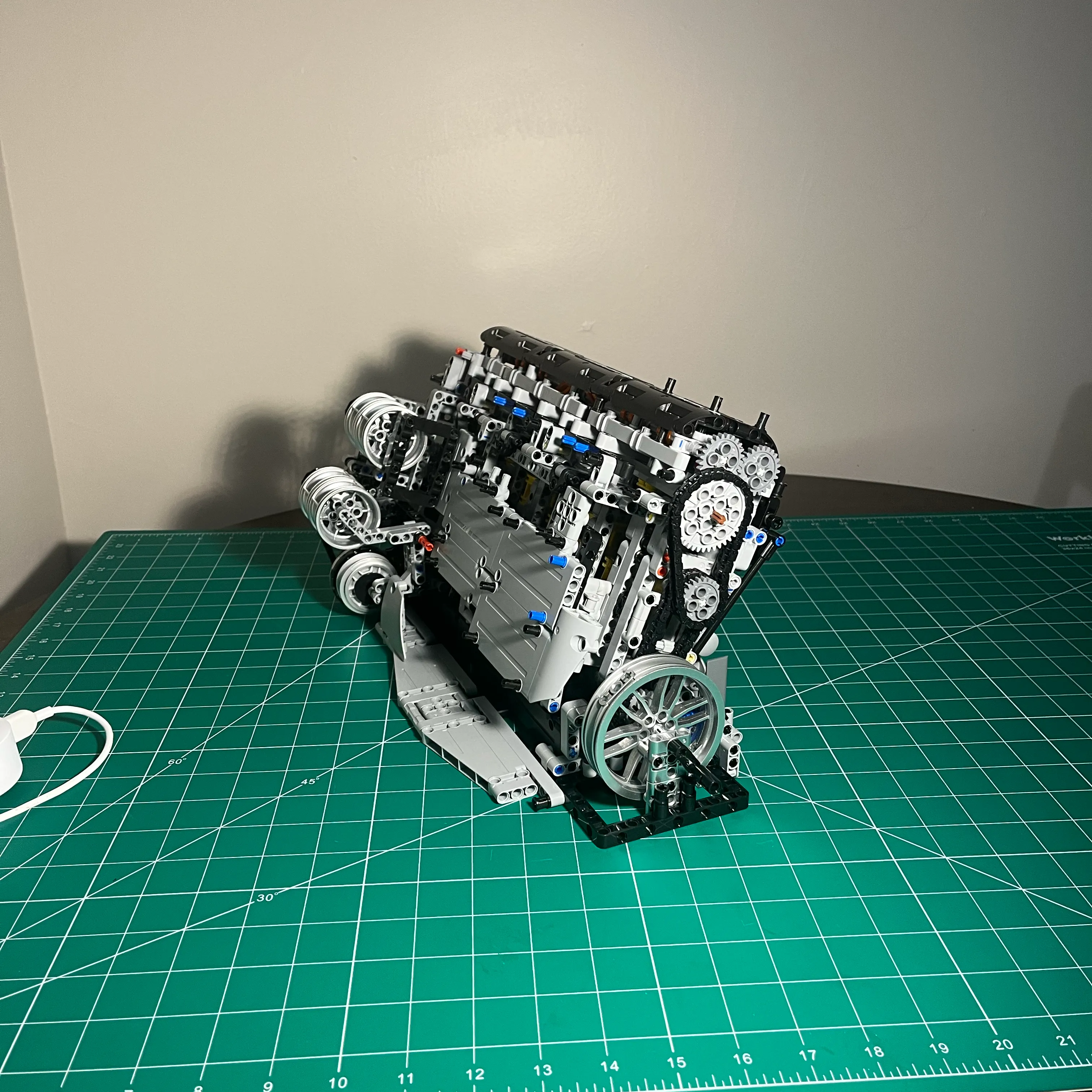 Nifeilz L6 Model Engine
