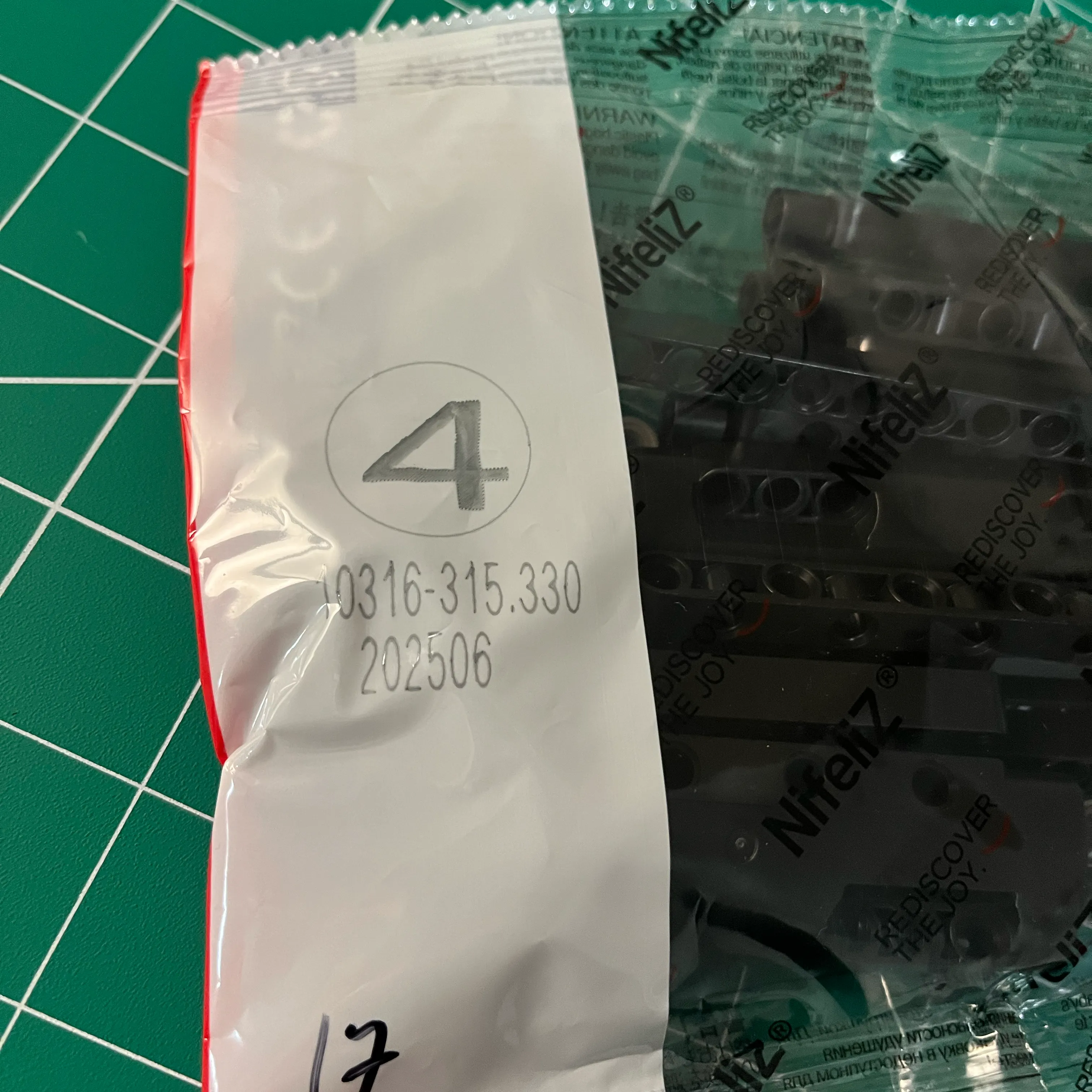 NifeliZ L6 Model Engine