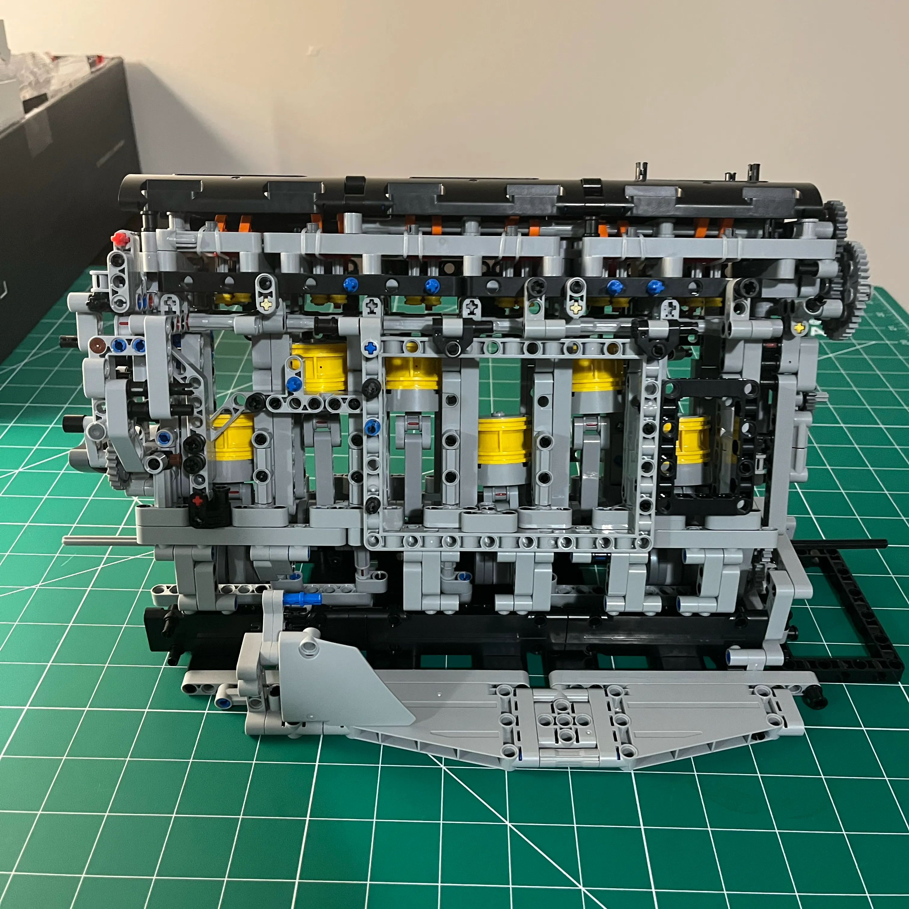 NifeliZ L6 Model Engine