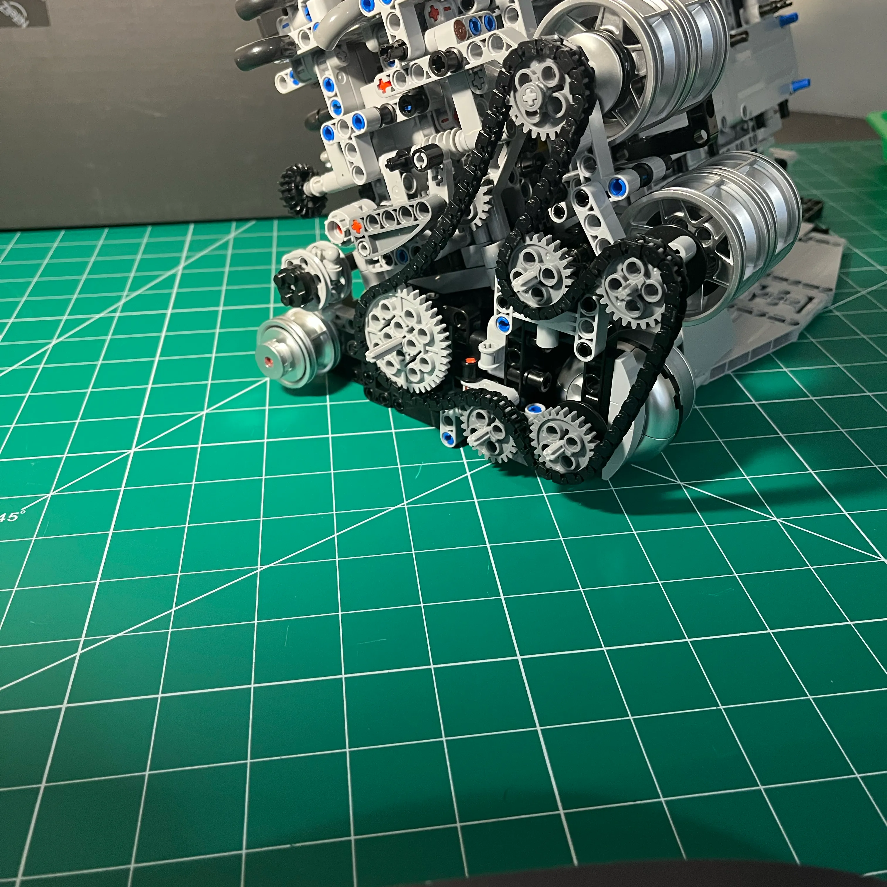 NifeliZ L6 Model Engine