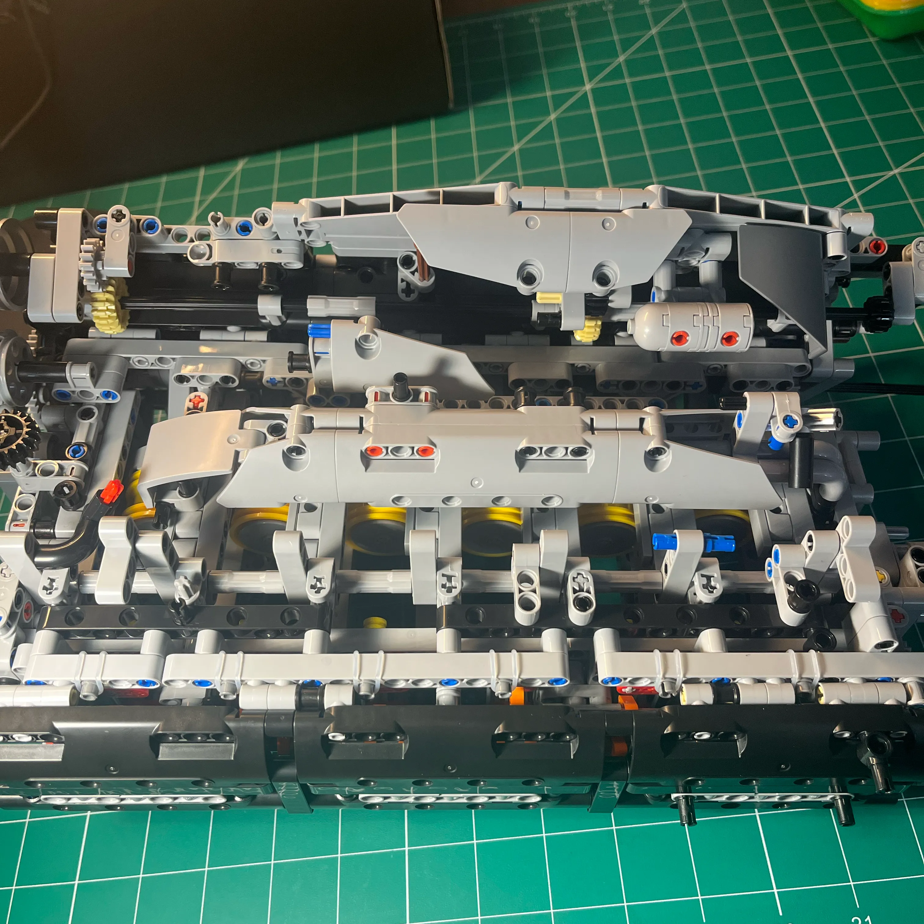 NifeliZ L6 Model Engine