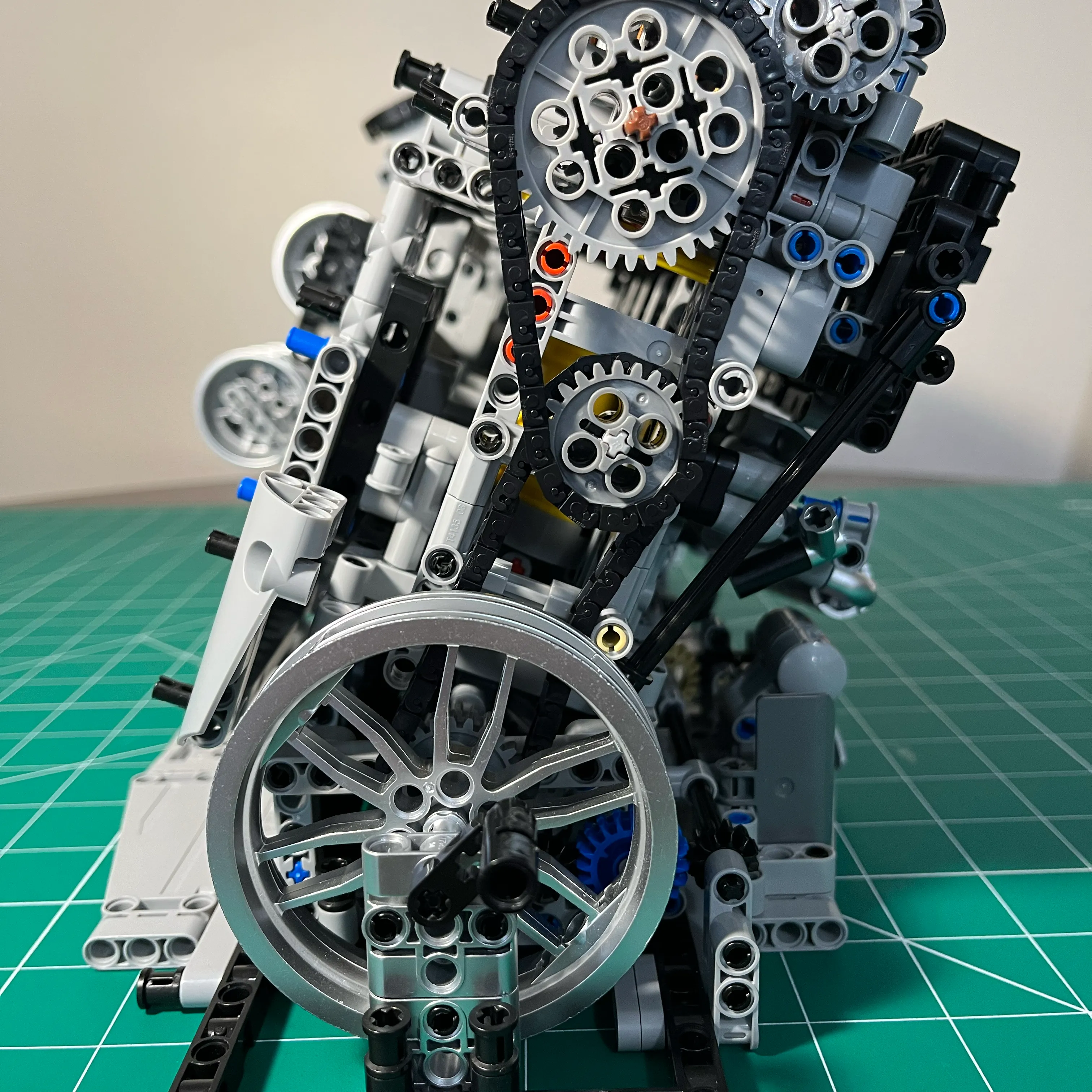 NifeliZ L6 Model Engine