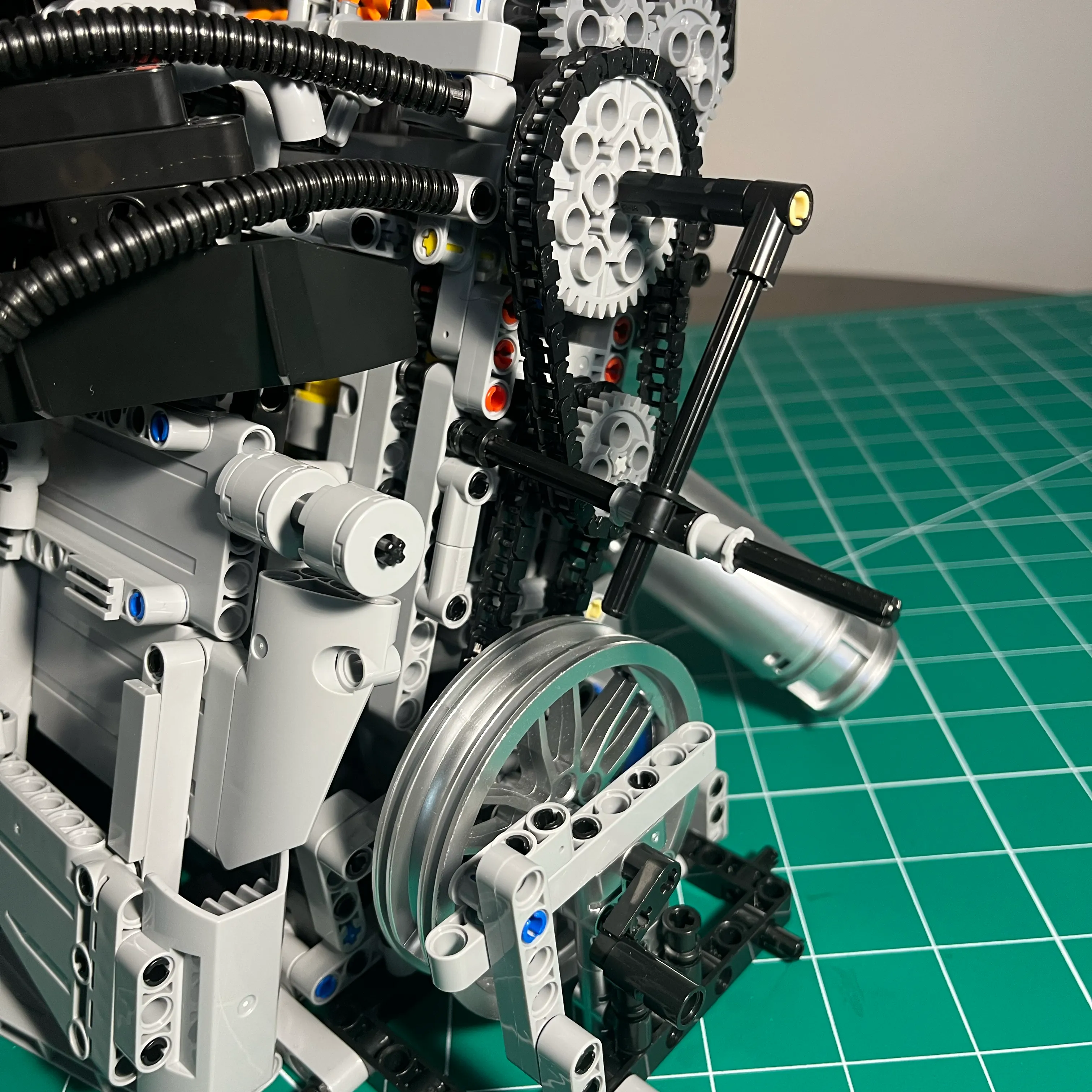 NifeliZ L6 Model Engine