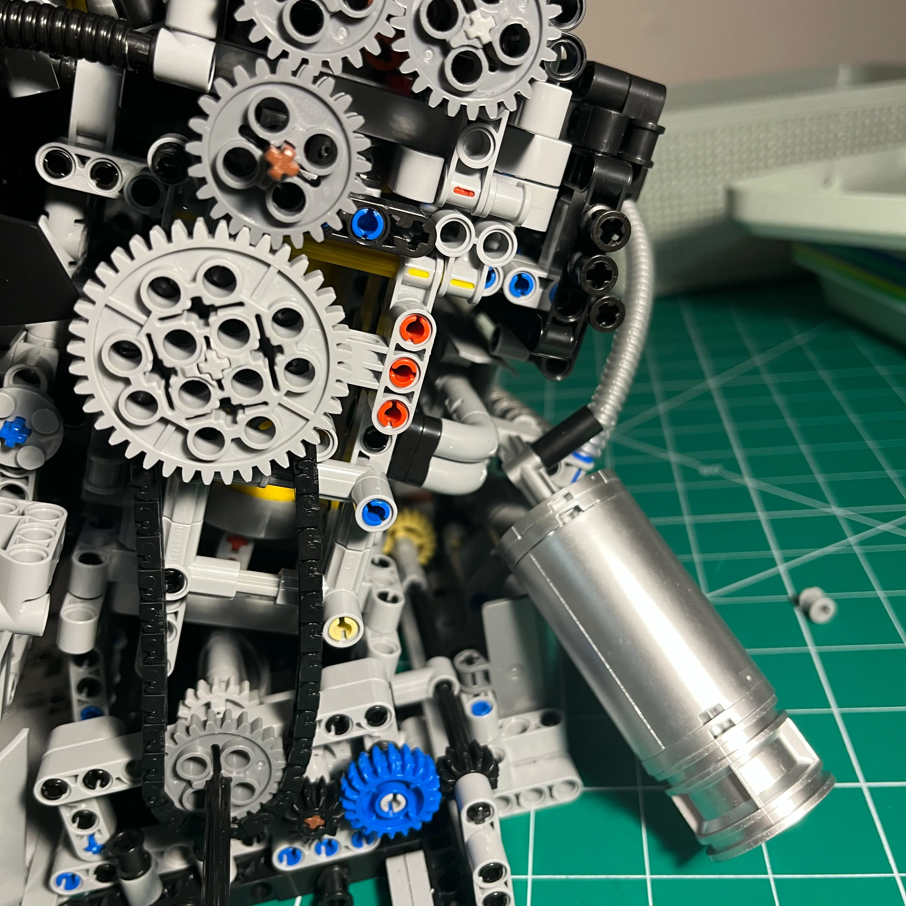 NifeliZ L6 Model Engine