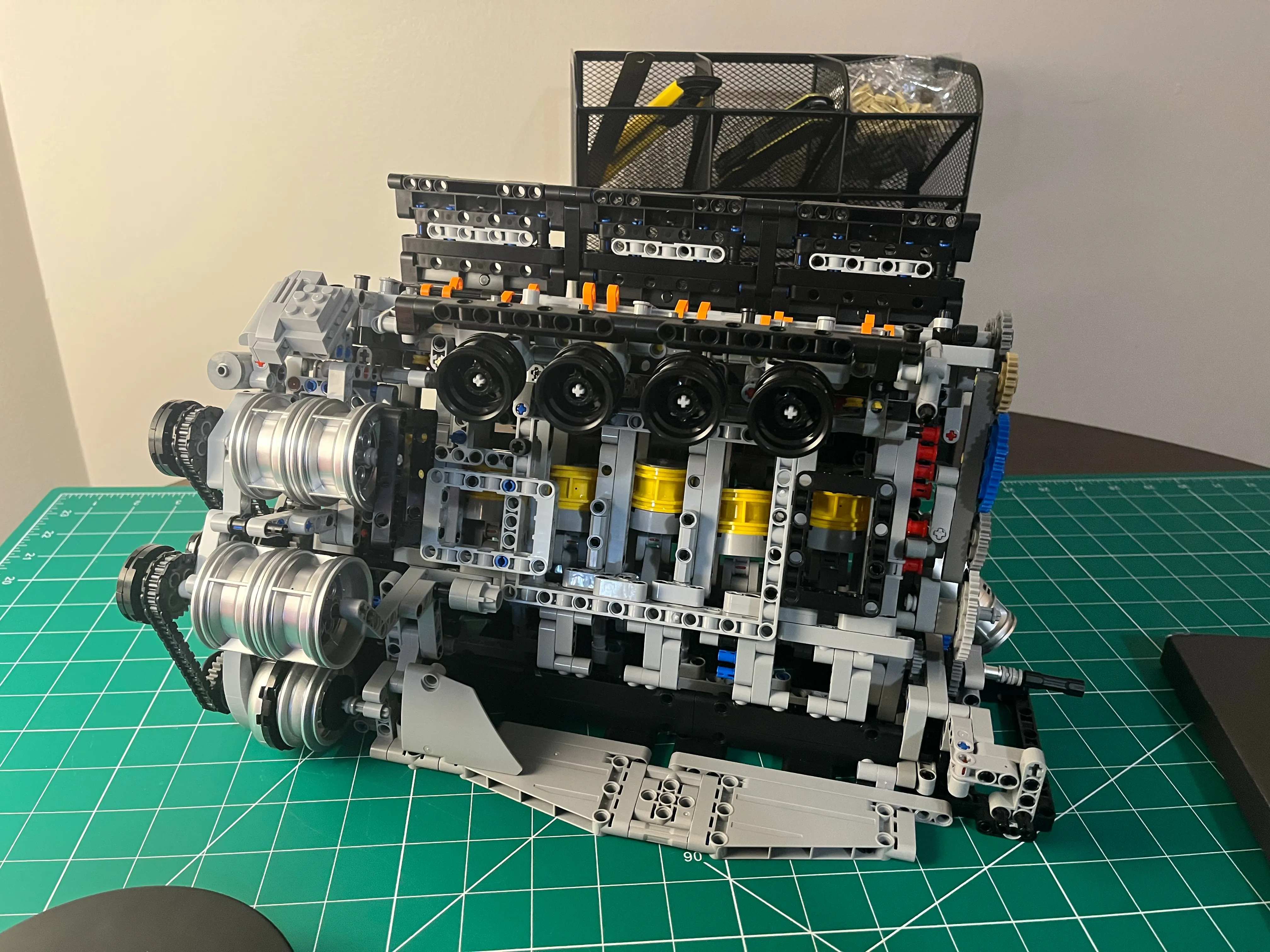 NifeliZ L6 Model Engine