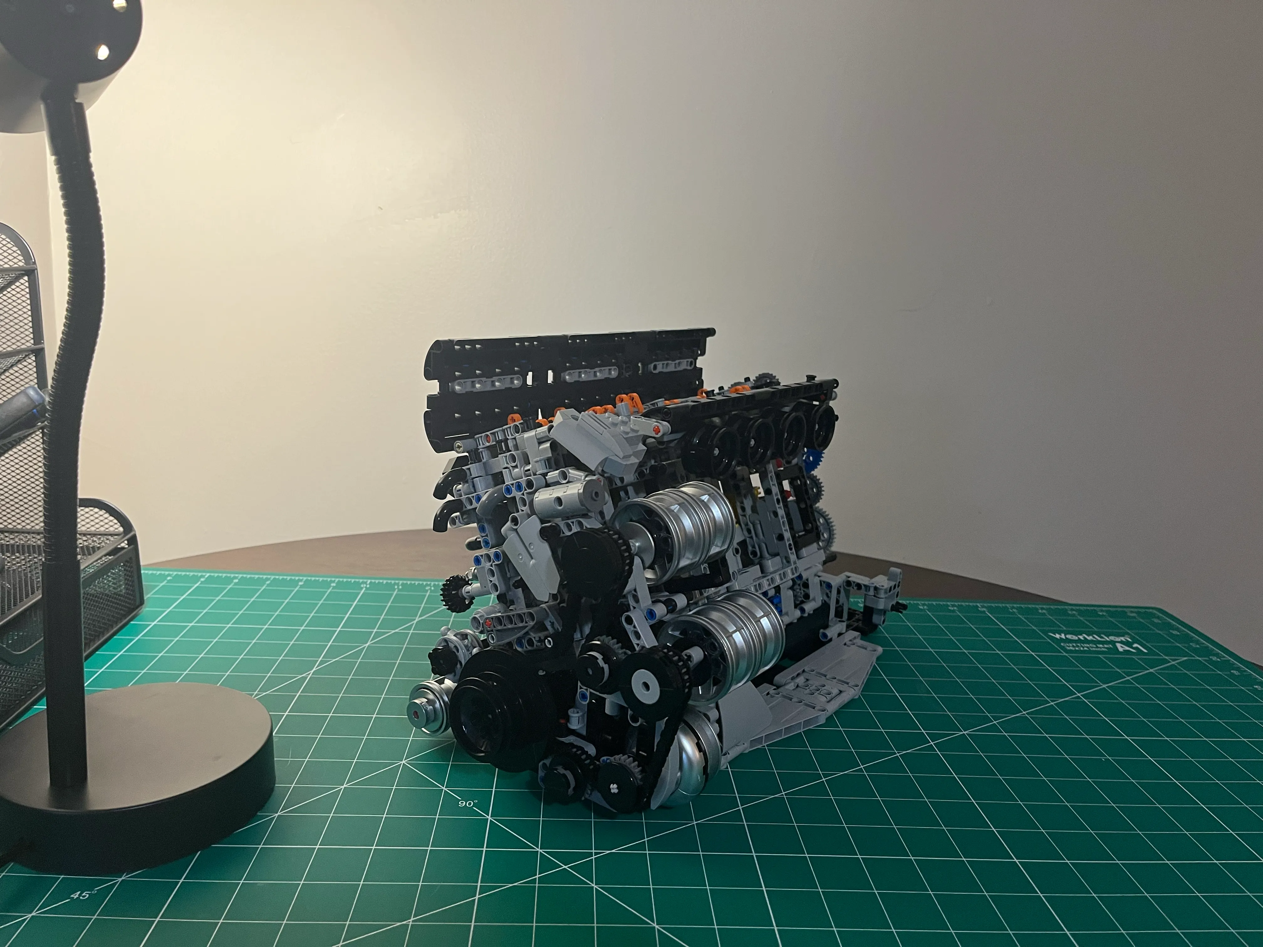 NifeliZ L6 Model Engine