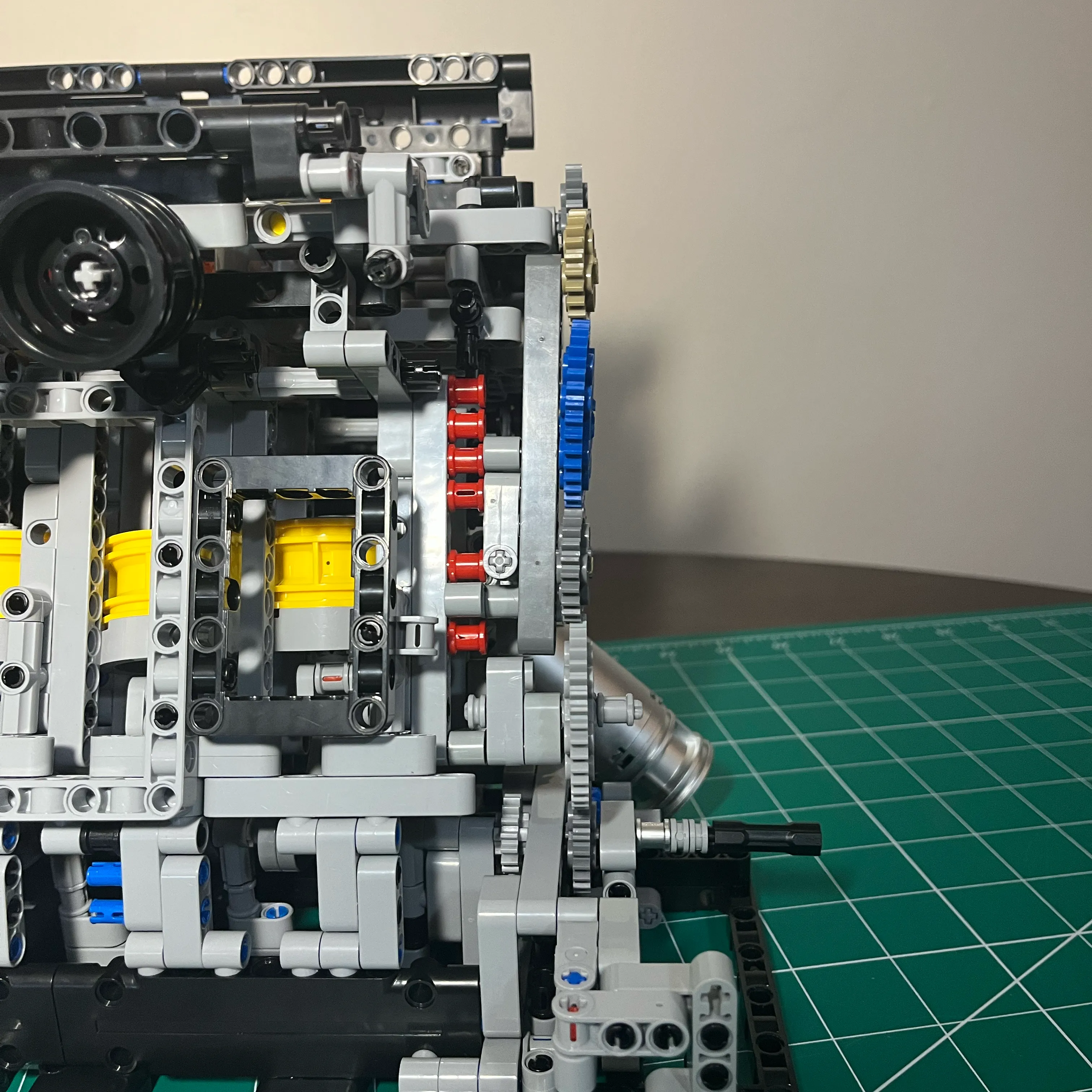 NifeliZ L6 Model Engine