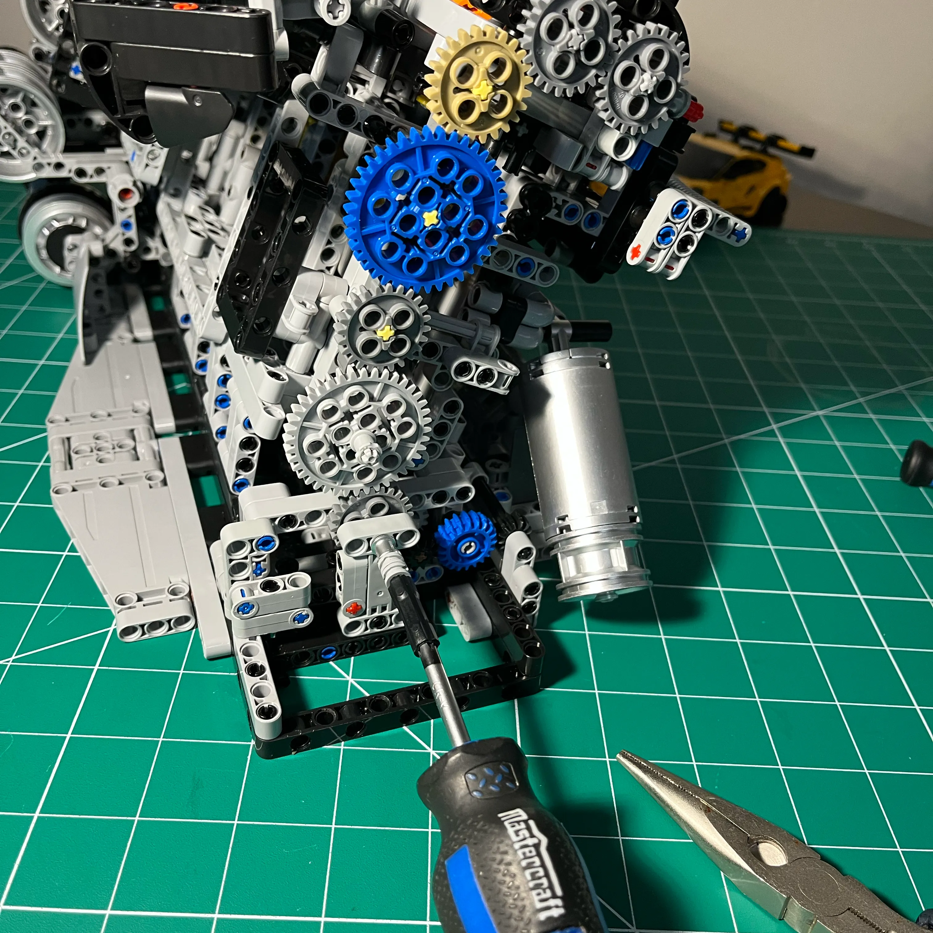 NifeliZ L6 Model Engine