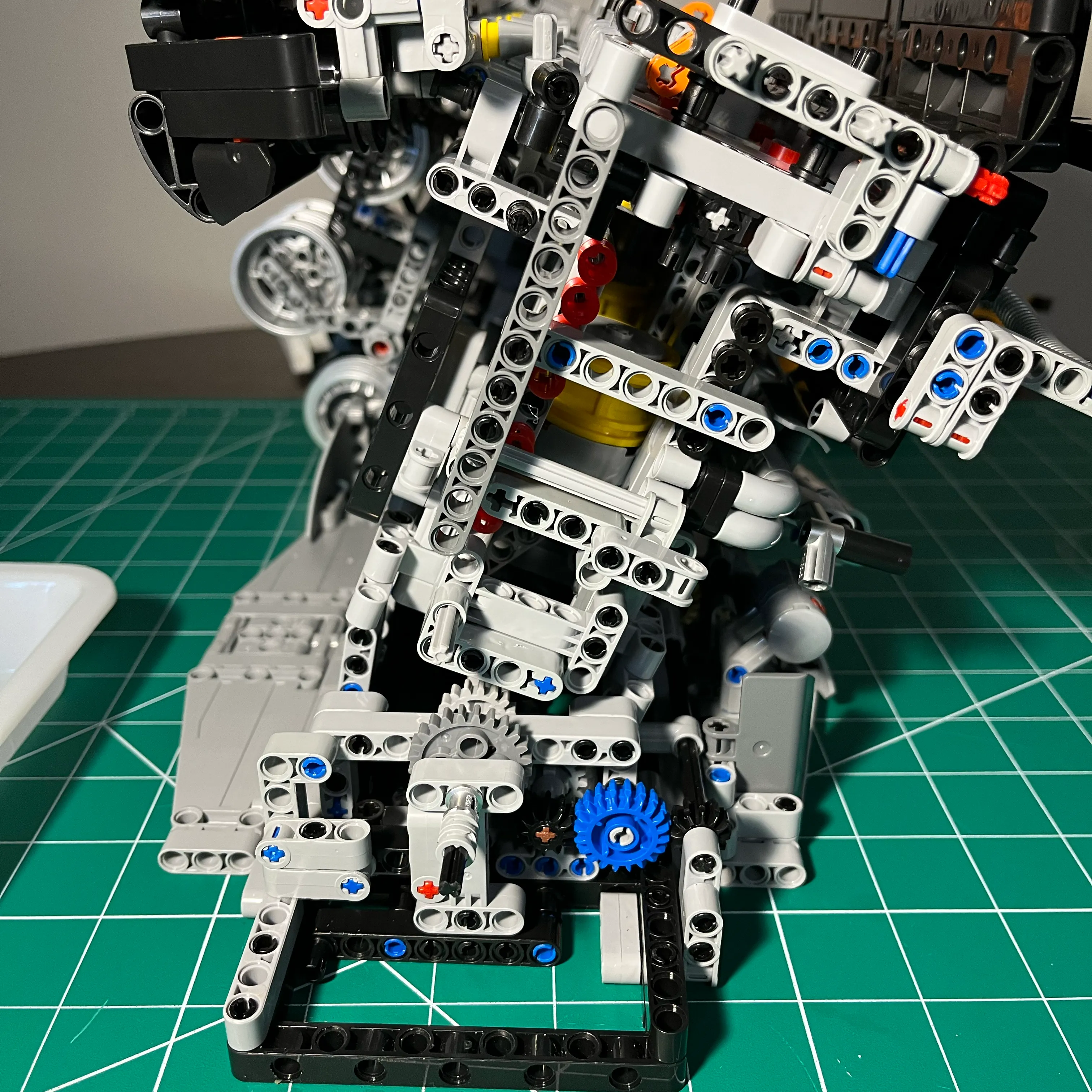 NifeliZ L6 Model Engine