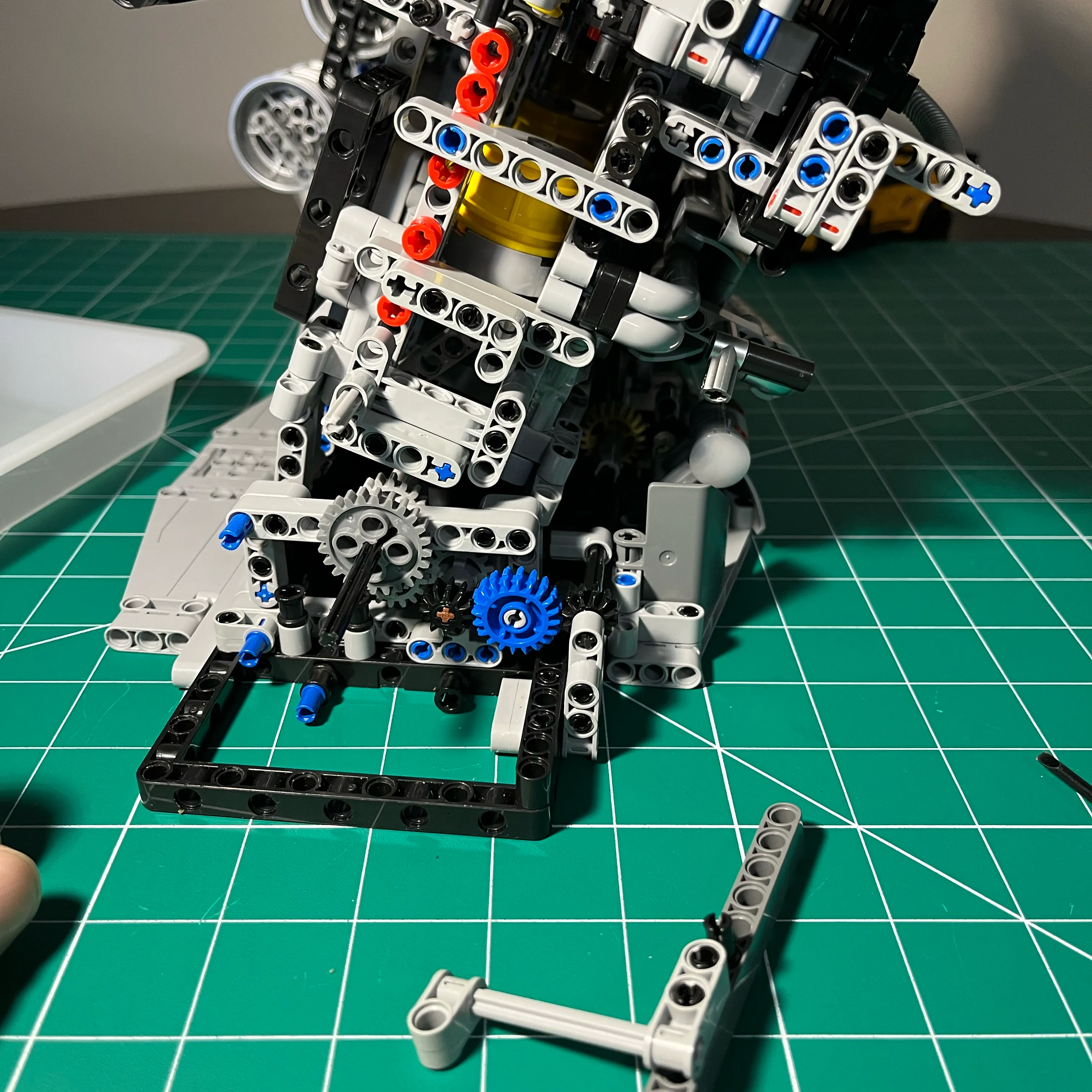 NifeliZ L6 Model Engine