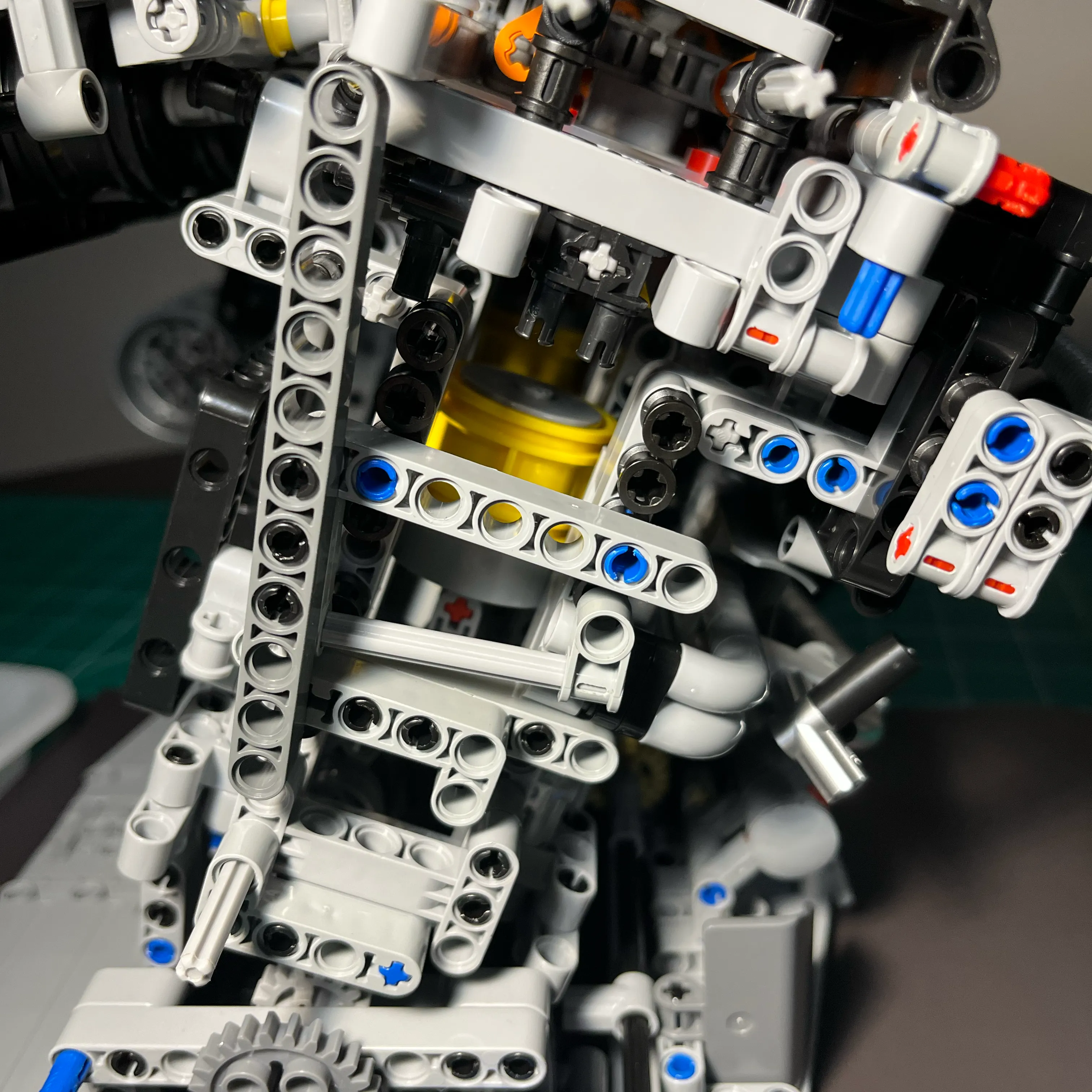 NifeliZ L6 Model Engine