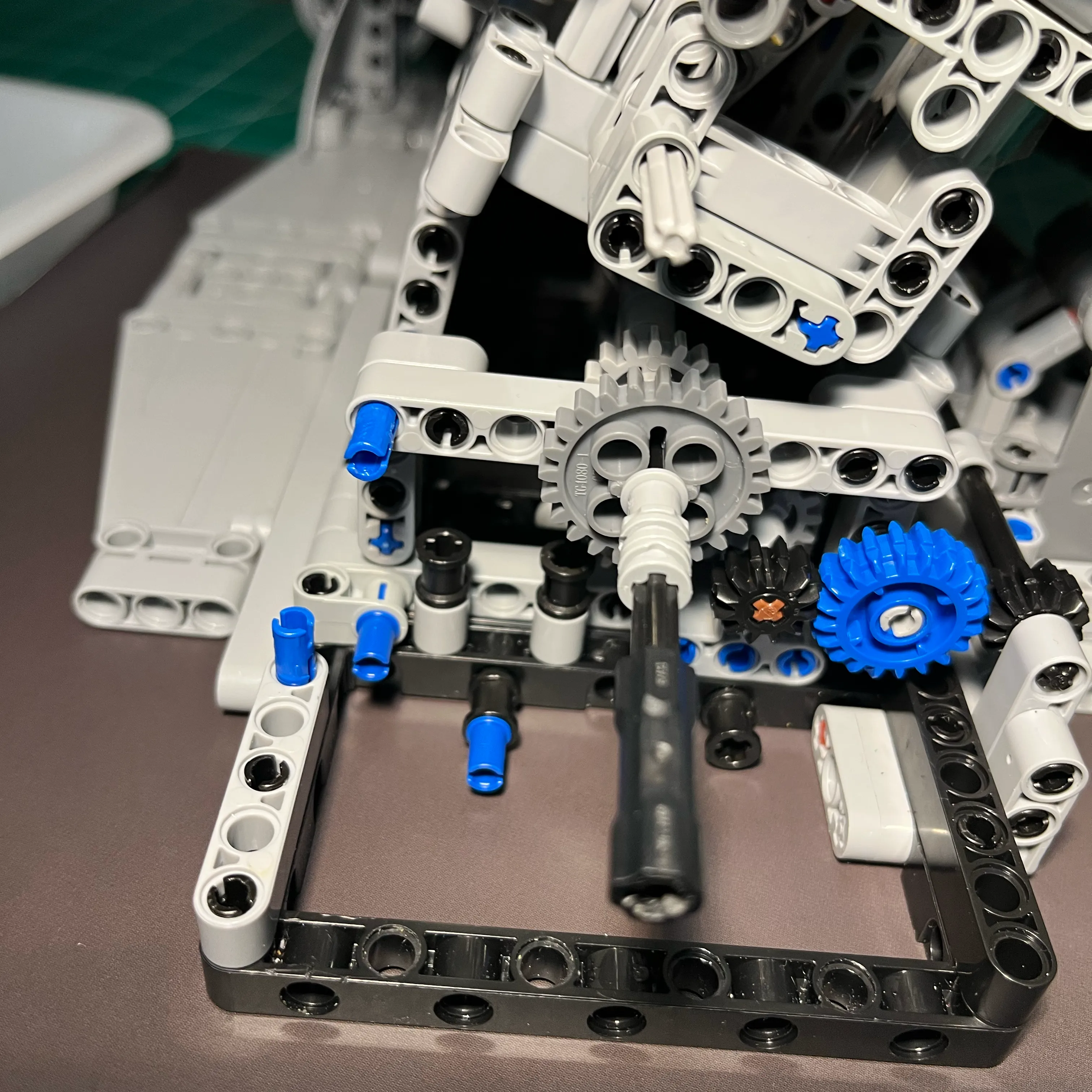 NifeliZ L6 Model Engine