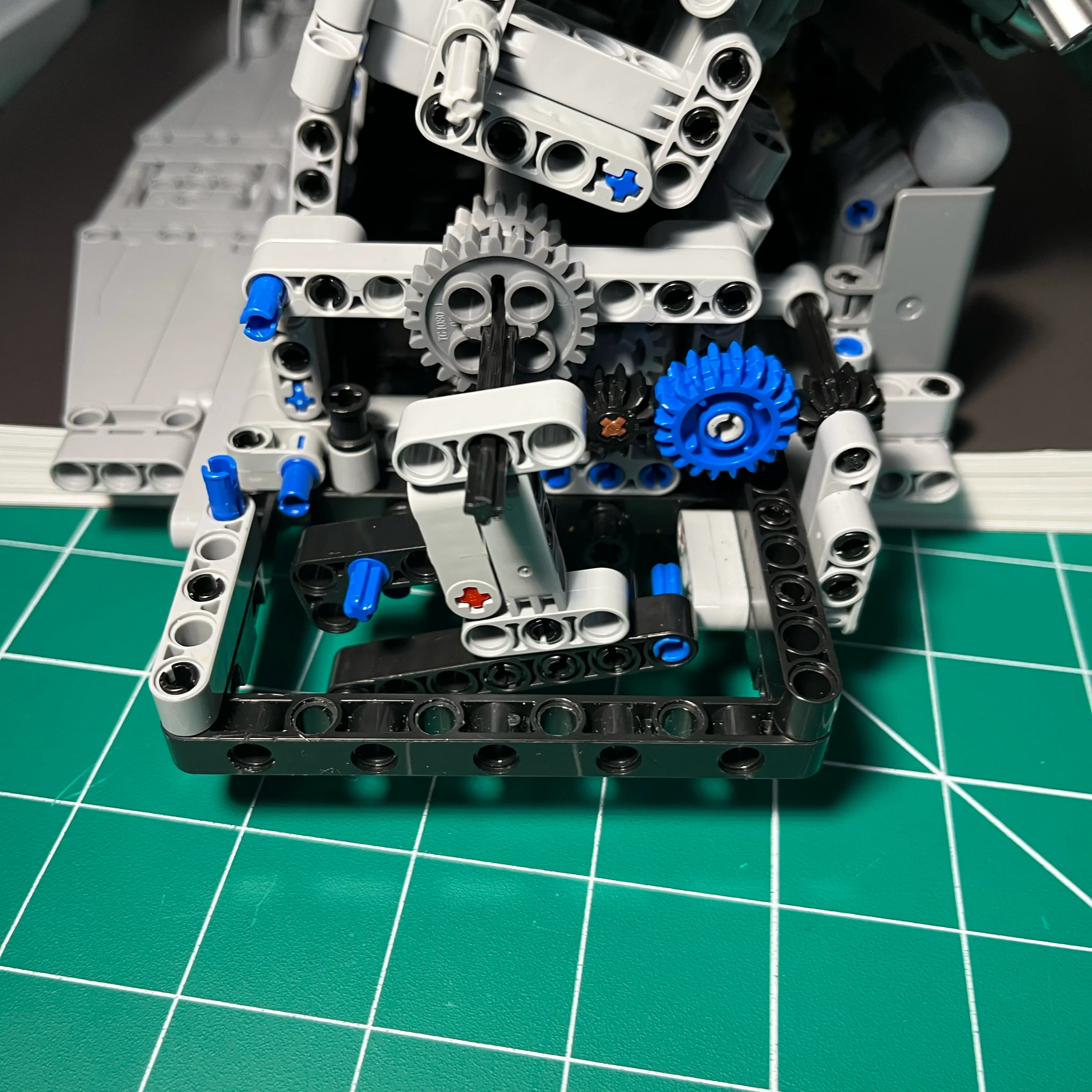 NifeliZ L6 Model Engine