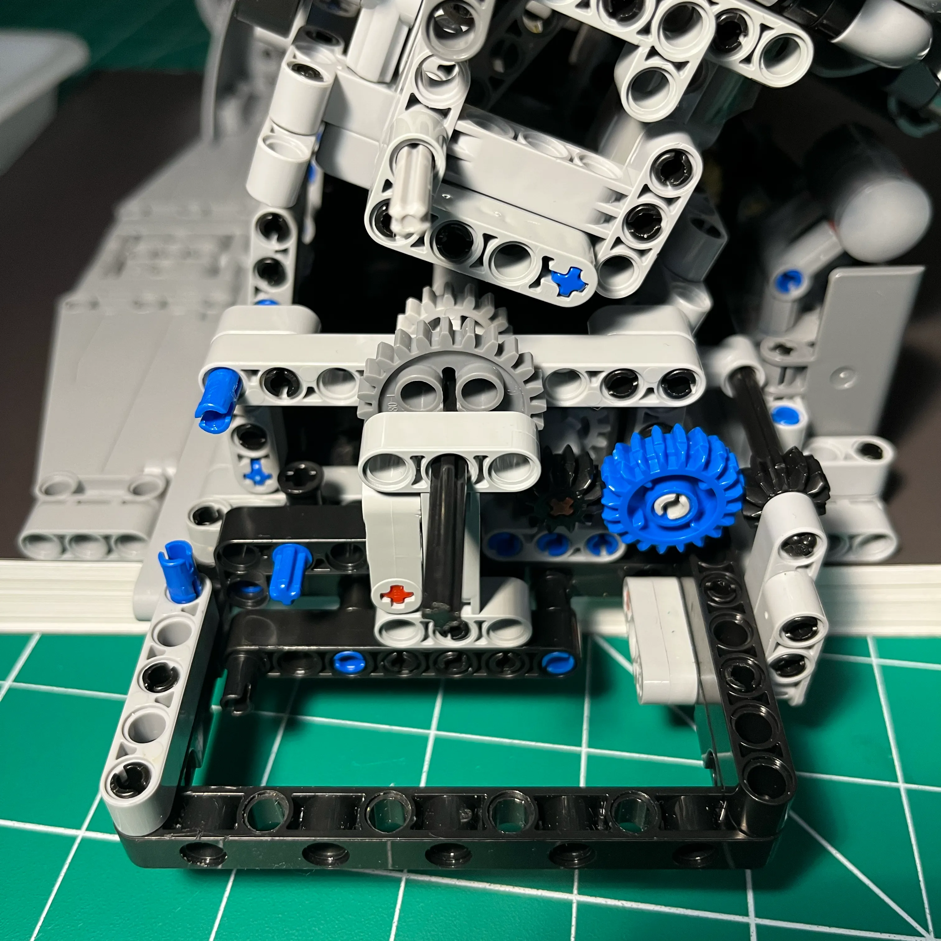 NifeliZ L6 Model Engine