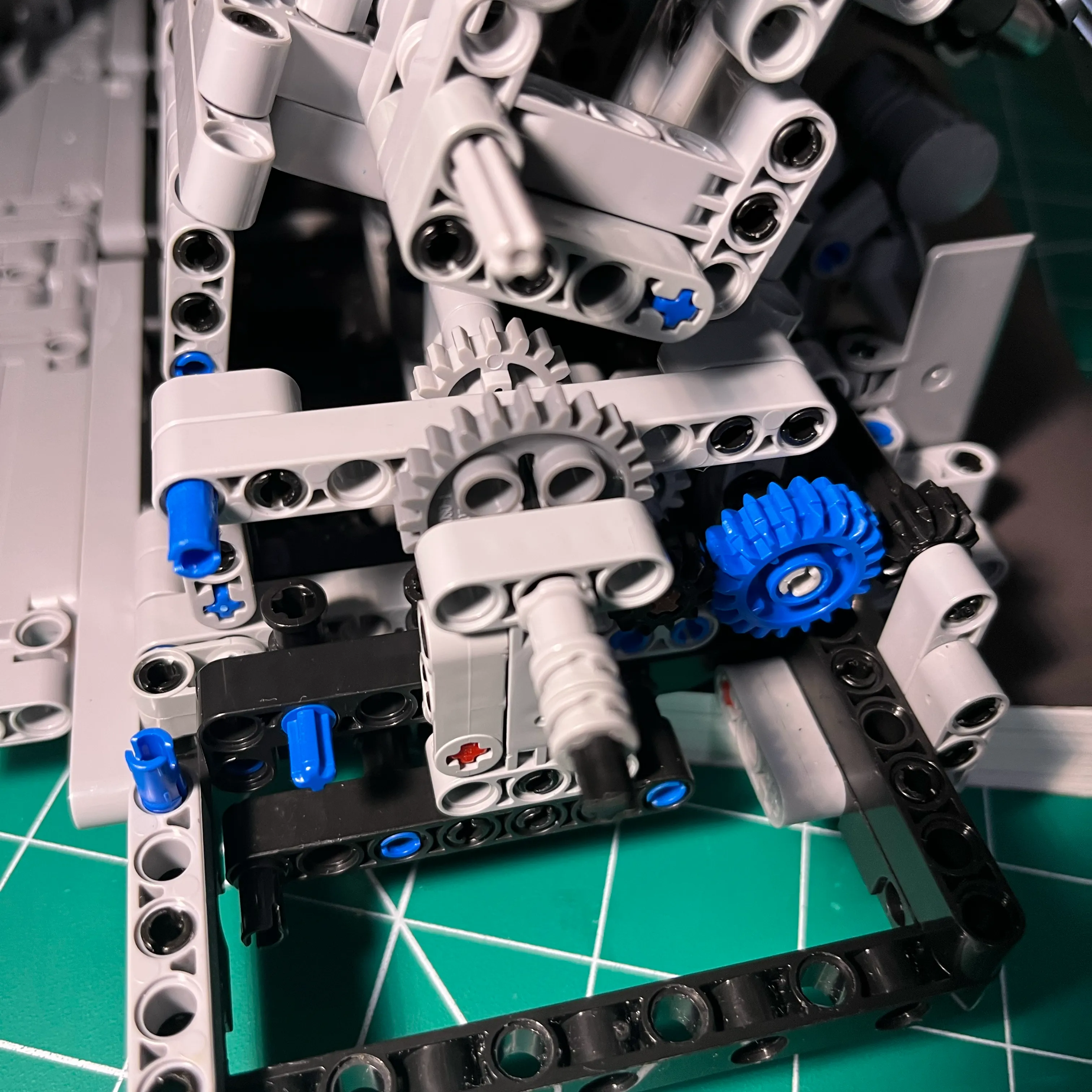 NifeliZ L6 Model Engine