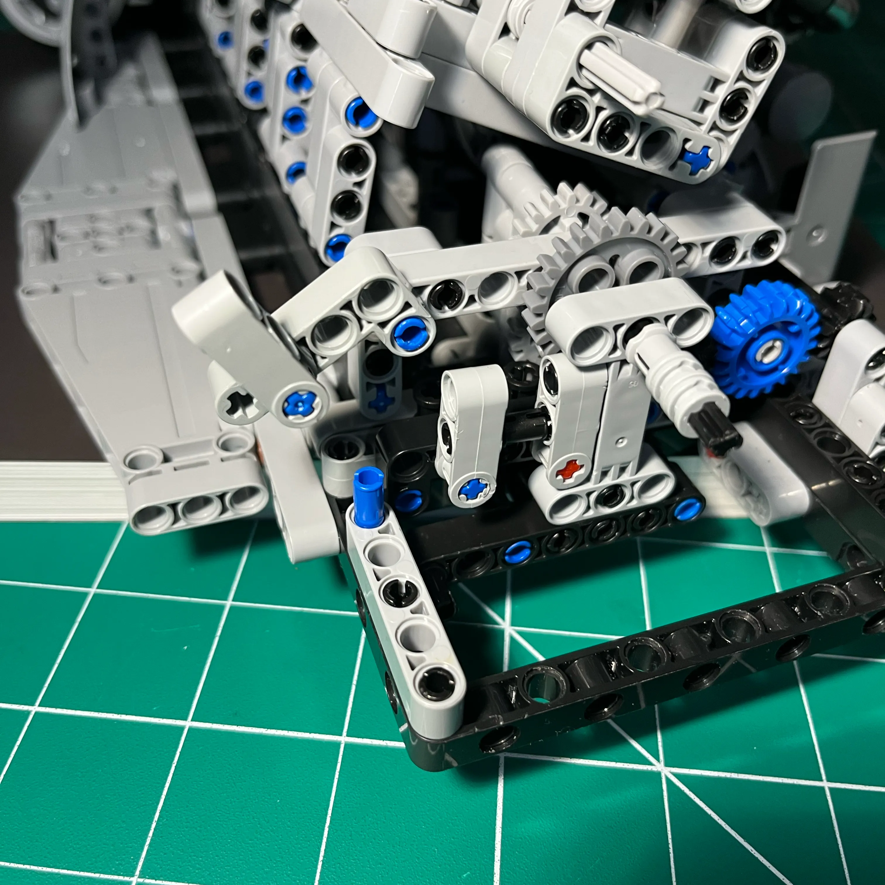 NifeliZ L6 Model Engine