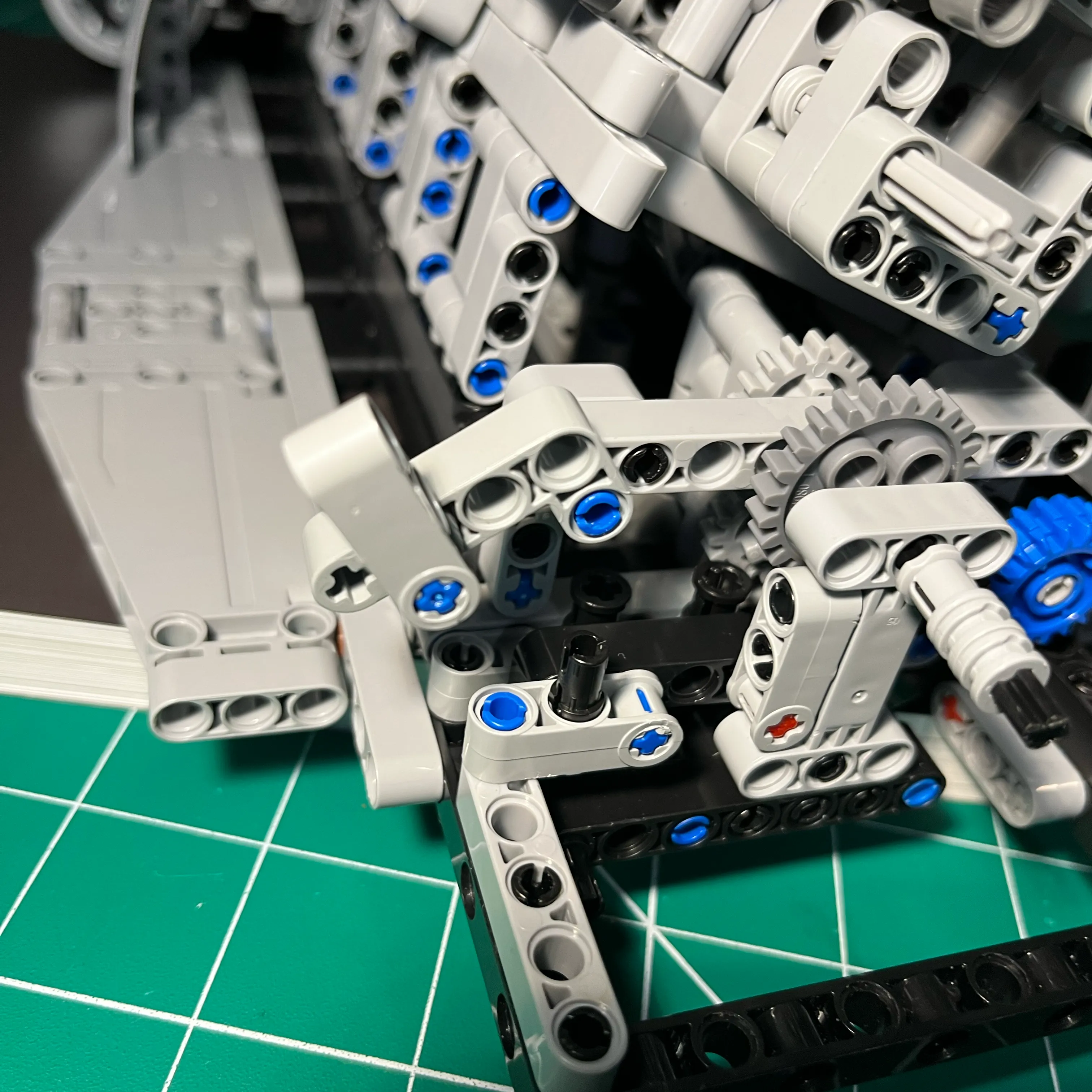 NifeliZ L6 Model Engine