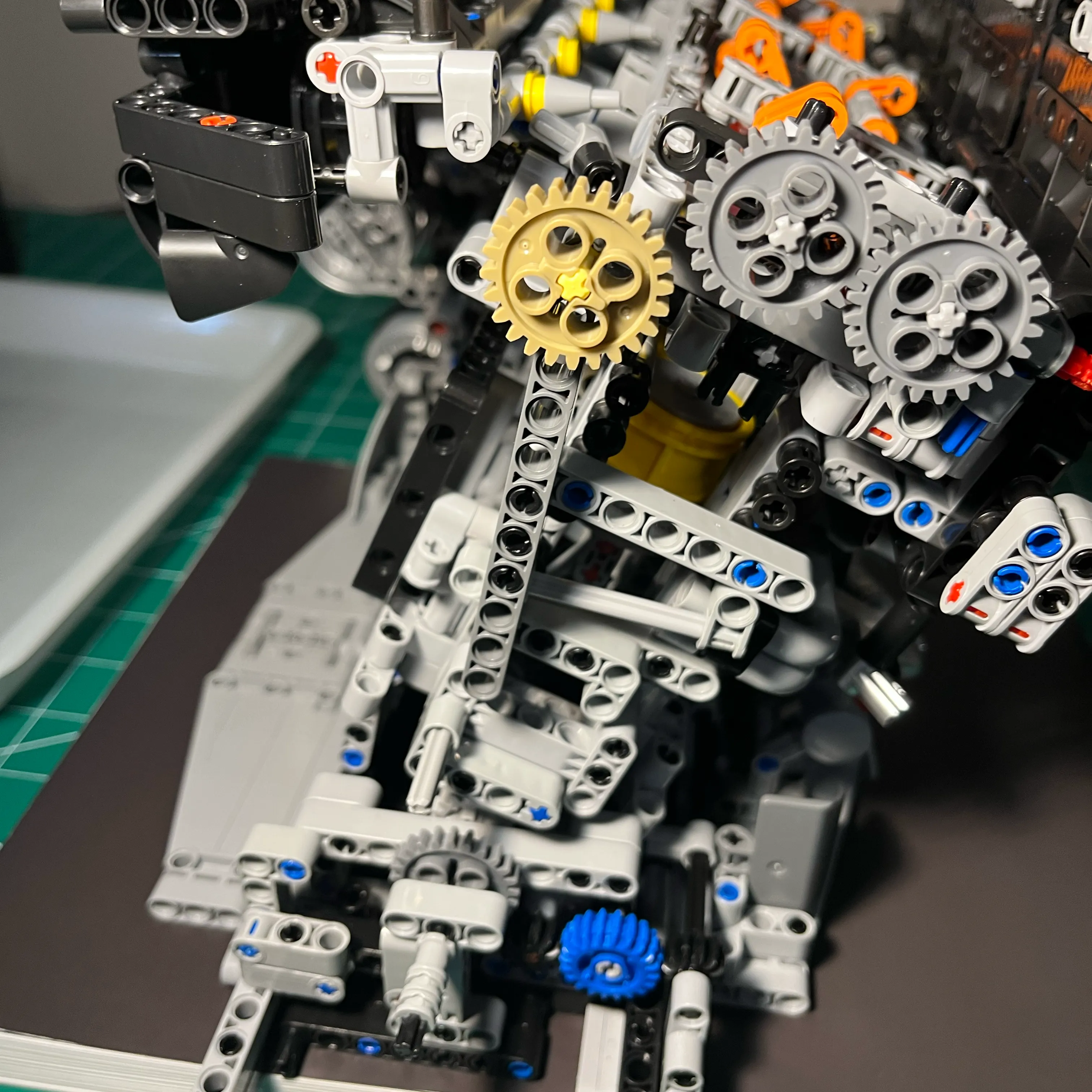 NifeliZ L6 Model Engine