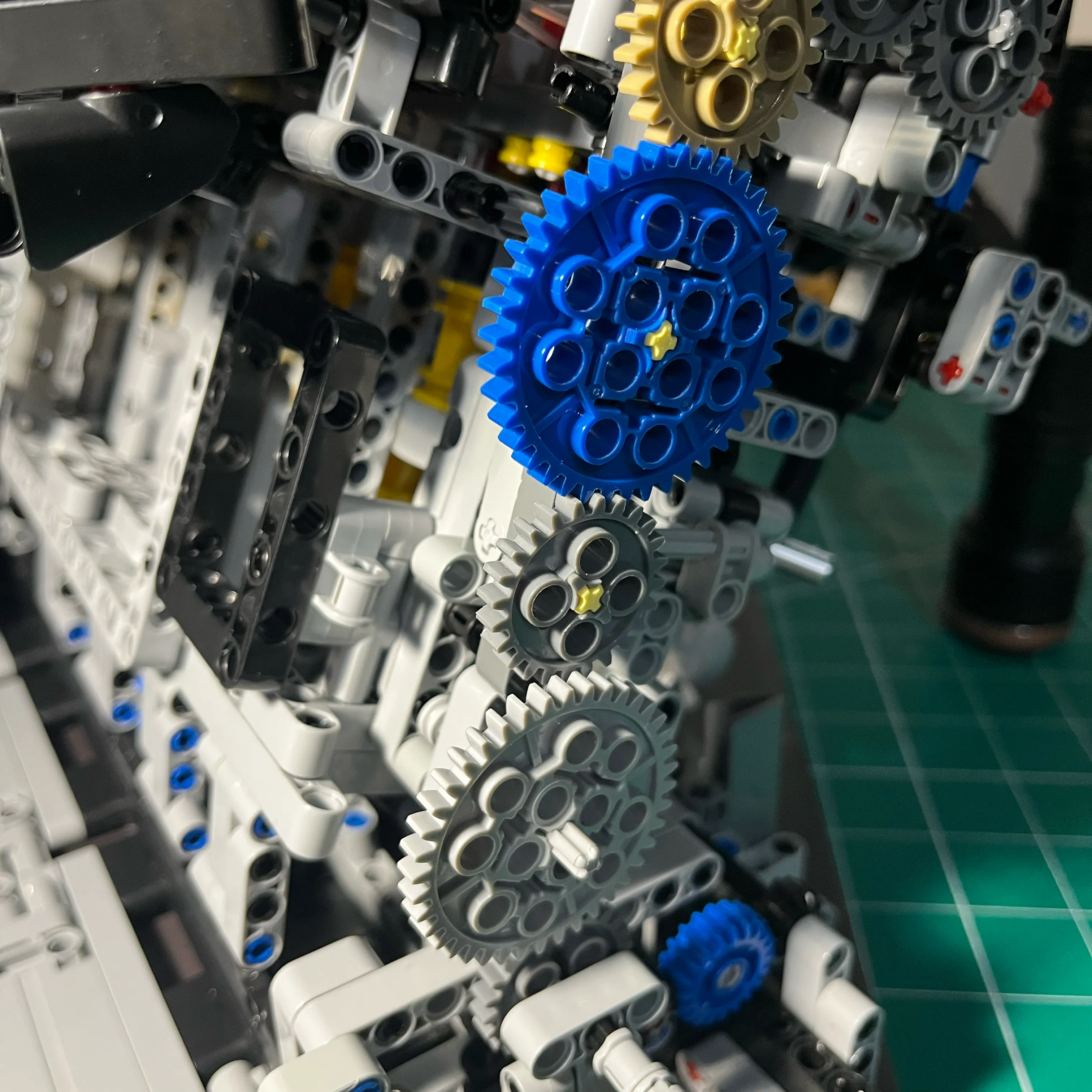 NifeliZ L6 Model Engine