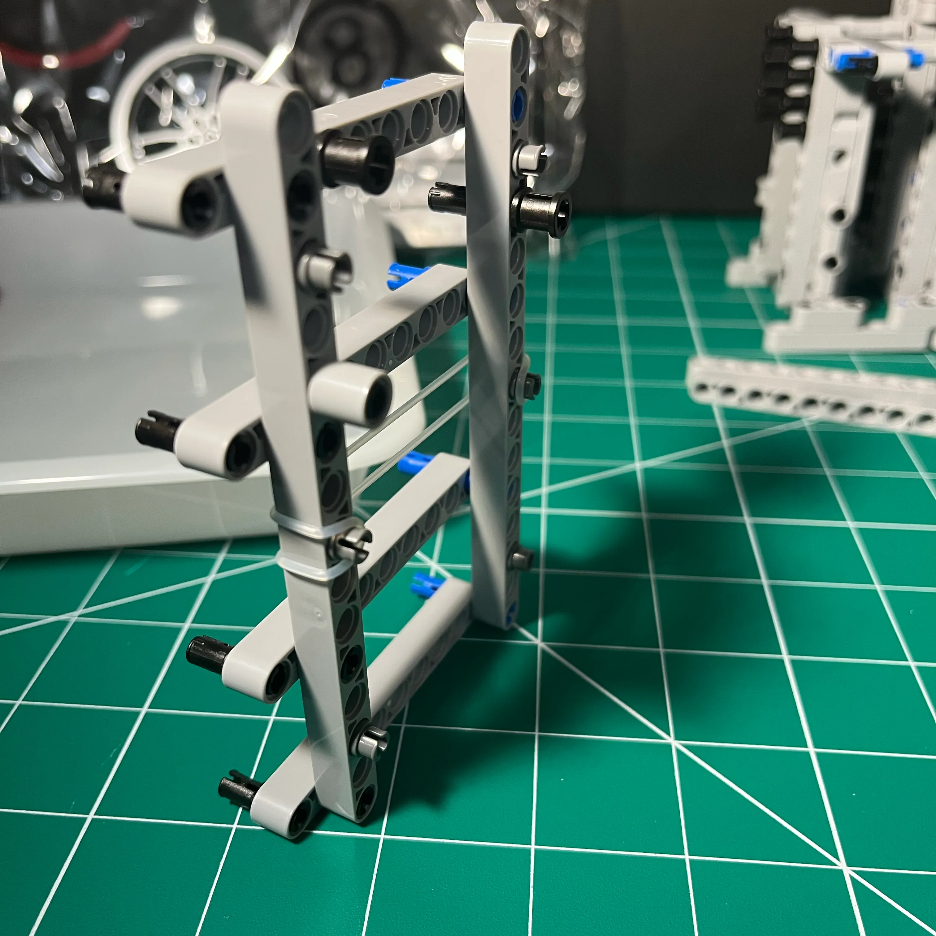 NifeliZ L6 Model Engine